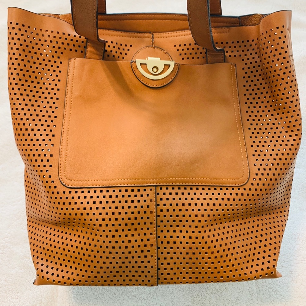 👜 Tan faux leather bag! 👜